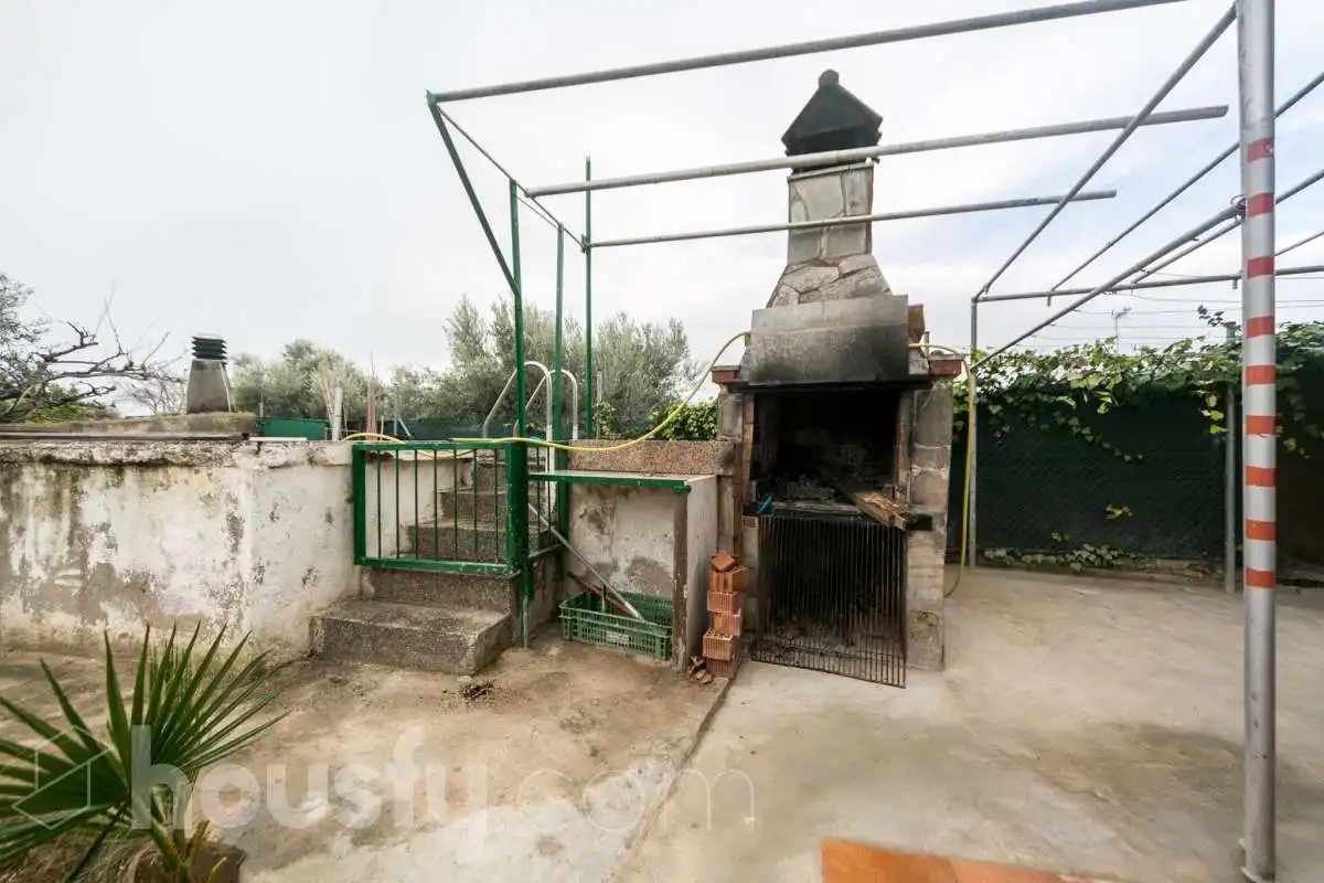 Houses for sale in Carrer de L'Estaca, Fondo Somella