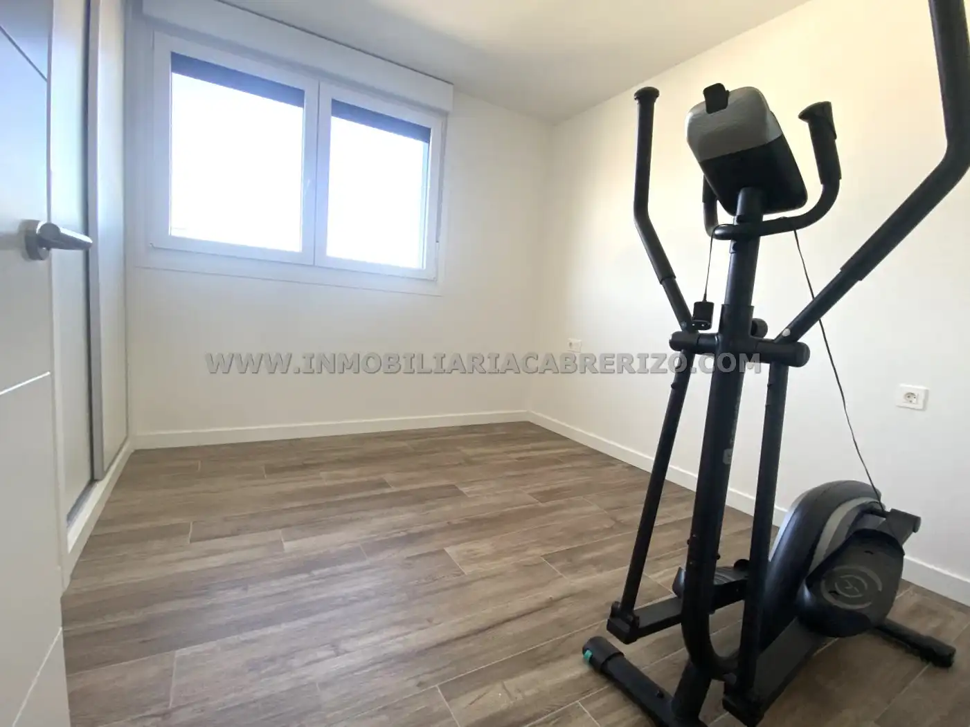 Bedroom of Flat for sale in  Pamplona / Iruña  with Heating, Parquet flooring and Terrace