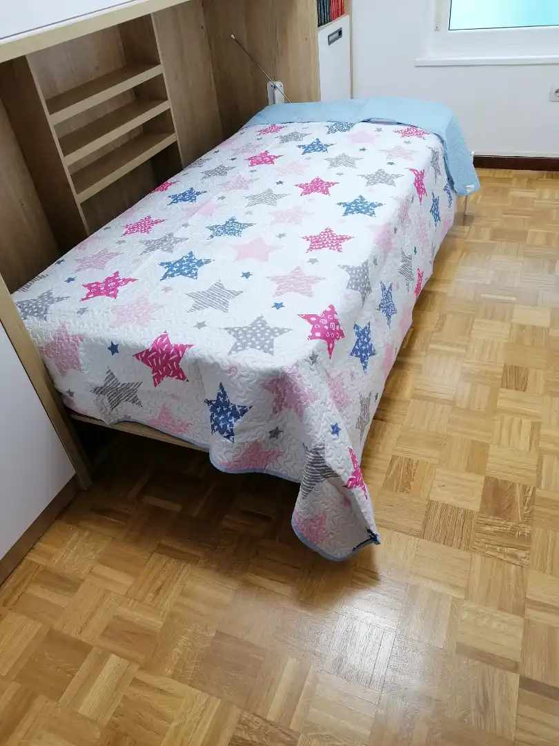 Bedroom of Flat for rent in Gijón   with Heating, Furnished and Oven