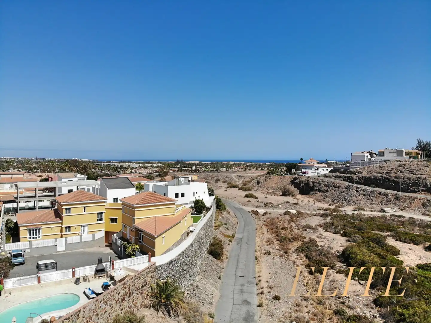 Vista exterior de Casa o xalet en venda en San Bartolomé de Tirajana amb Aire condicionat, Calefacció i Jardí privat