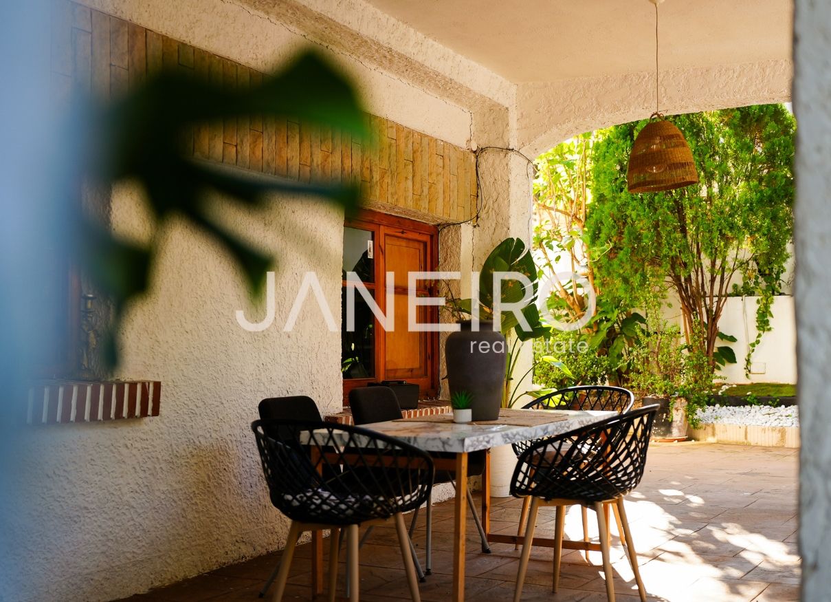 Terrassa de Casa o xalet en venda en Torrent amb Aire condicionat, Calefacció i Jardí privat