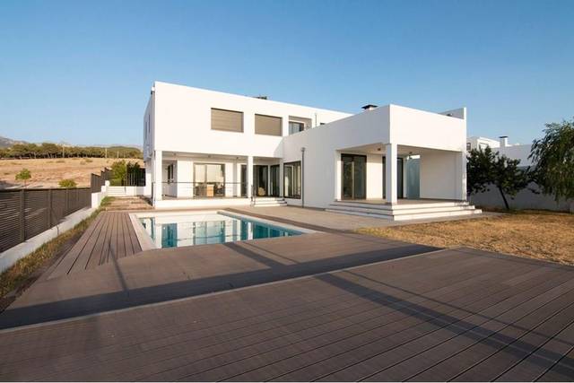 Casa-chalet en Alquiler en Calle Charinas, 8 en Altos de la Zubia