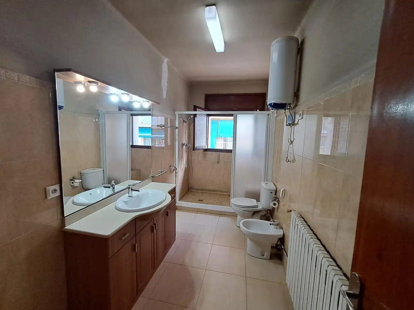 Bany de Casa o xalet en venda en Sabadell amb Aire condicionat, Jardí privat i Terrassa