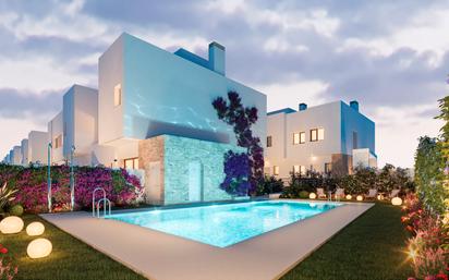 Swimming pool of Single-family semi-detached for sale in Málaga Capital  with Air Conditioner, Heating and Private garden