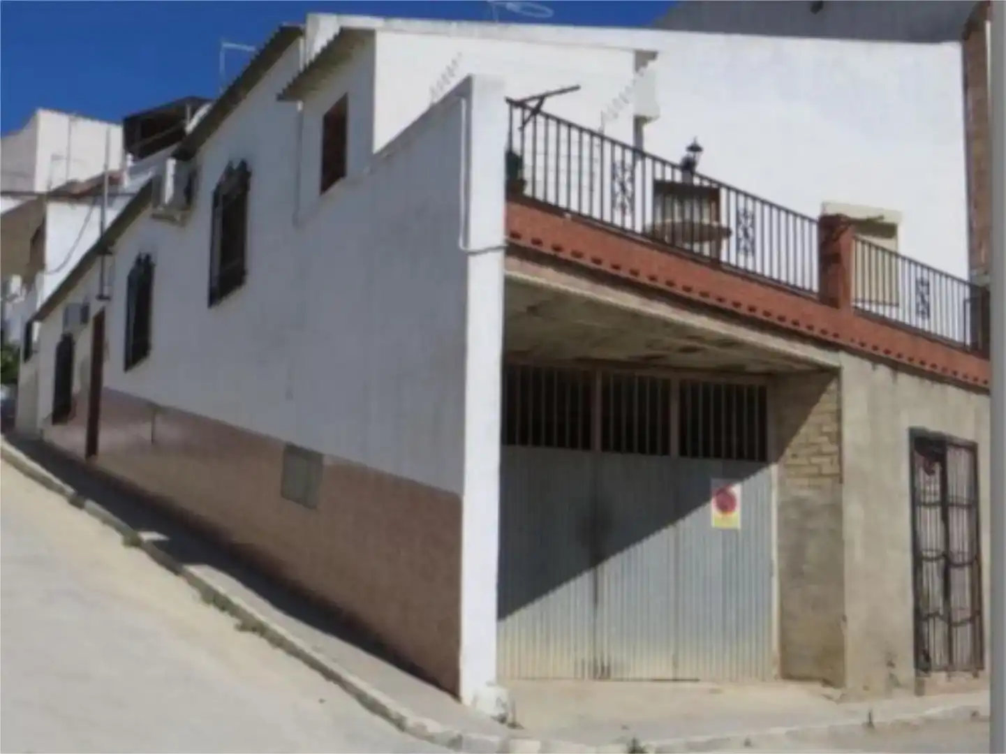 Vista exterior de Planta baja en venta en Santaella con Aire acondicionado, Parquet y Balcón