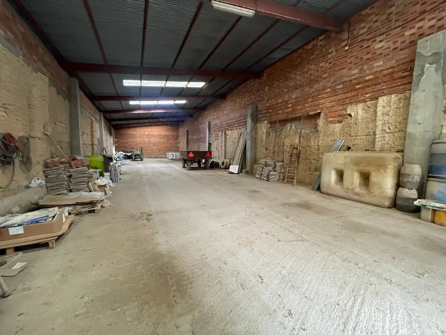 Nave industrial en venta en Mucientes