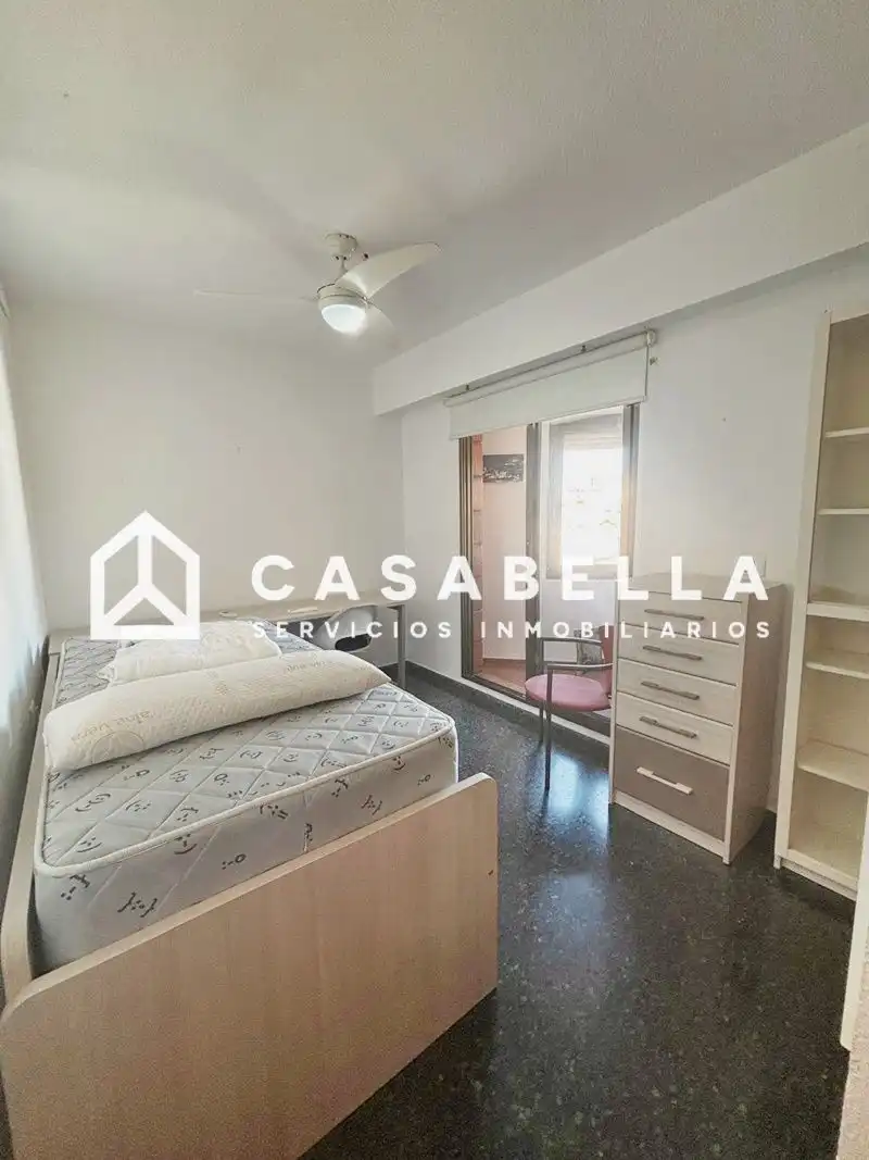 Habitación de Ático en venta en Valencia con Aire acondicionado, Calefacción y Terraza