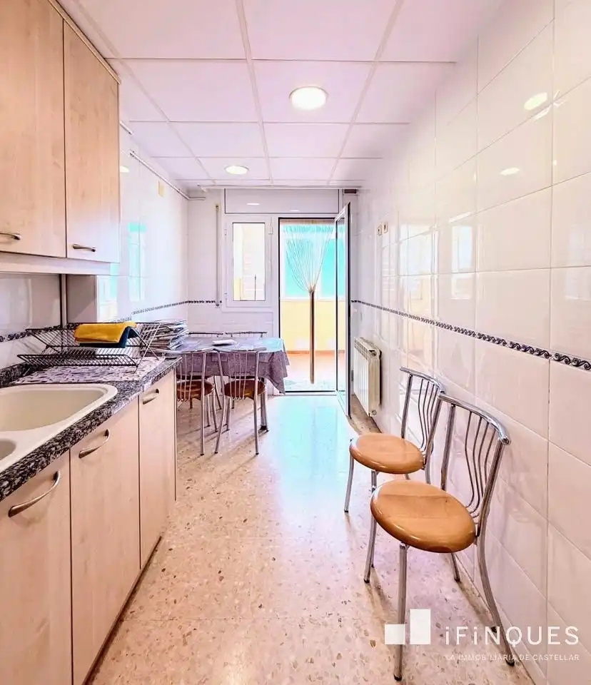 Cocina de Casa o chalet en venta en Castellar del Vallès con Aire acondicionado, Calefacción y Jardín privado