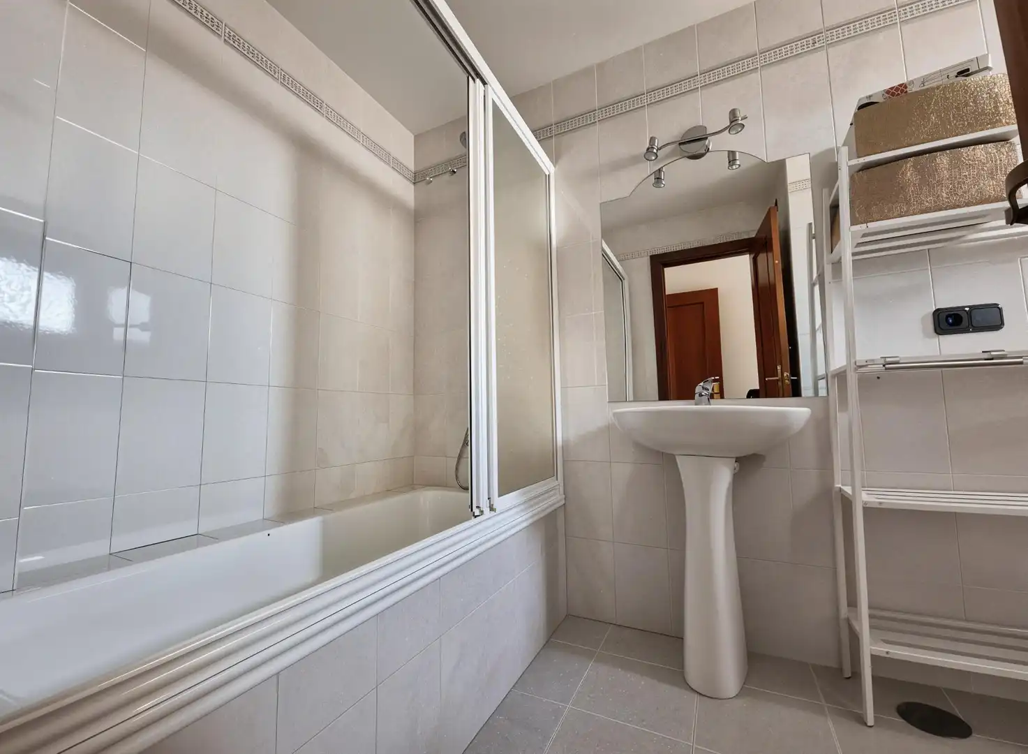 Baño de Piso en venta en Plasencia con Calefacción, Terraza y Balcón