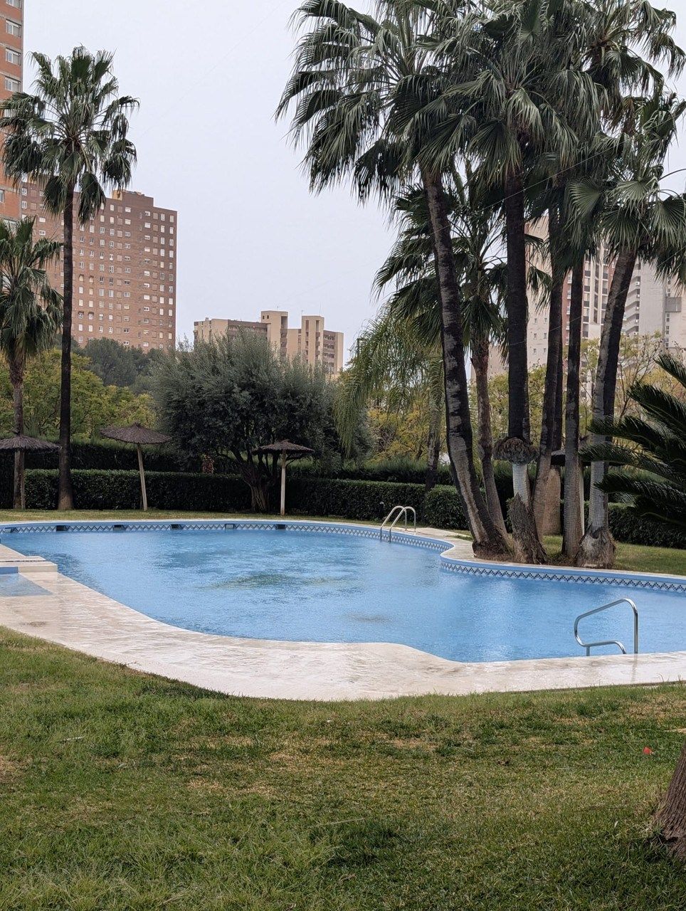 Flat for rent in TORRE DE LES MANÇANES , Playa Poniente