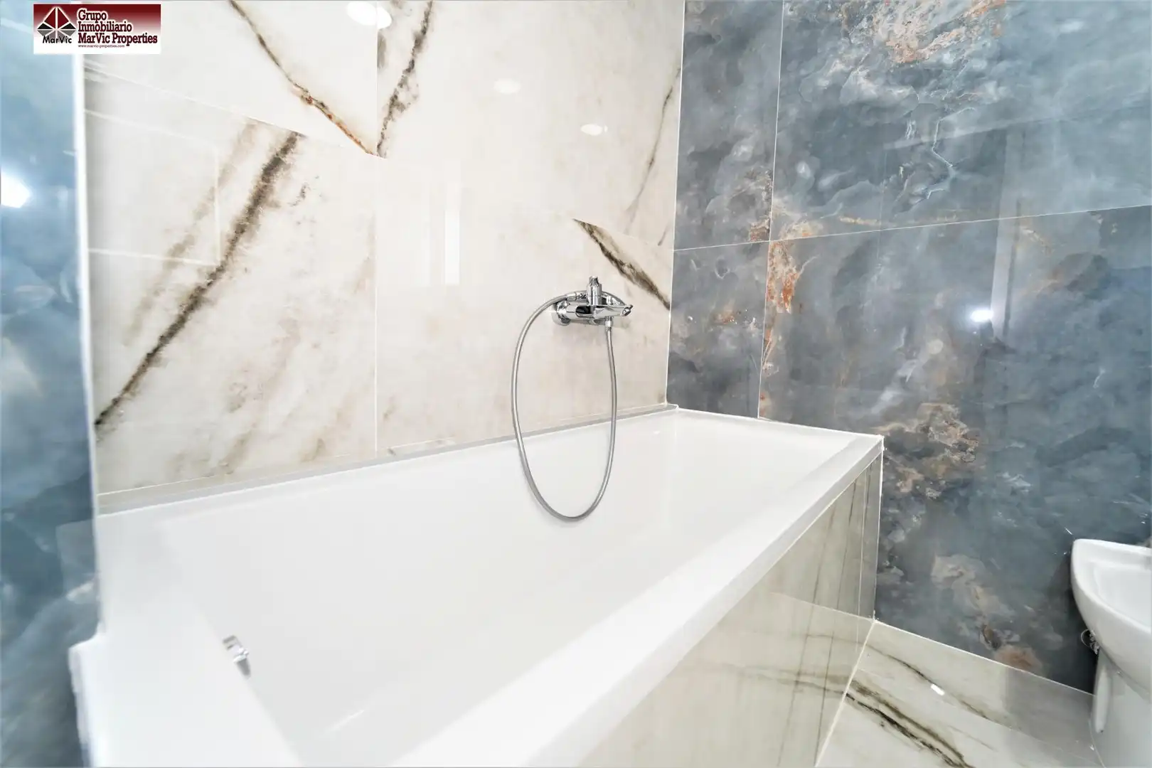 Chalet con piscina en venta en Coloma, imagen 15