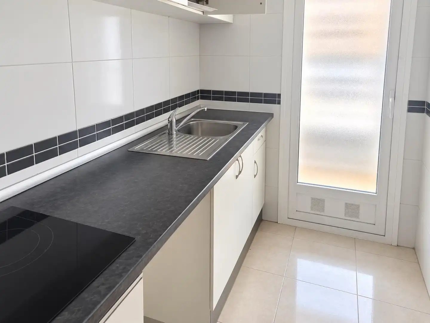 Cocina de Apartamento en venta en Roquetas de Mar ciudad