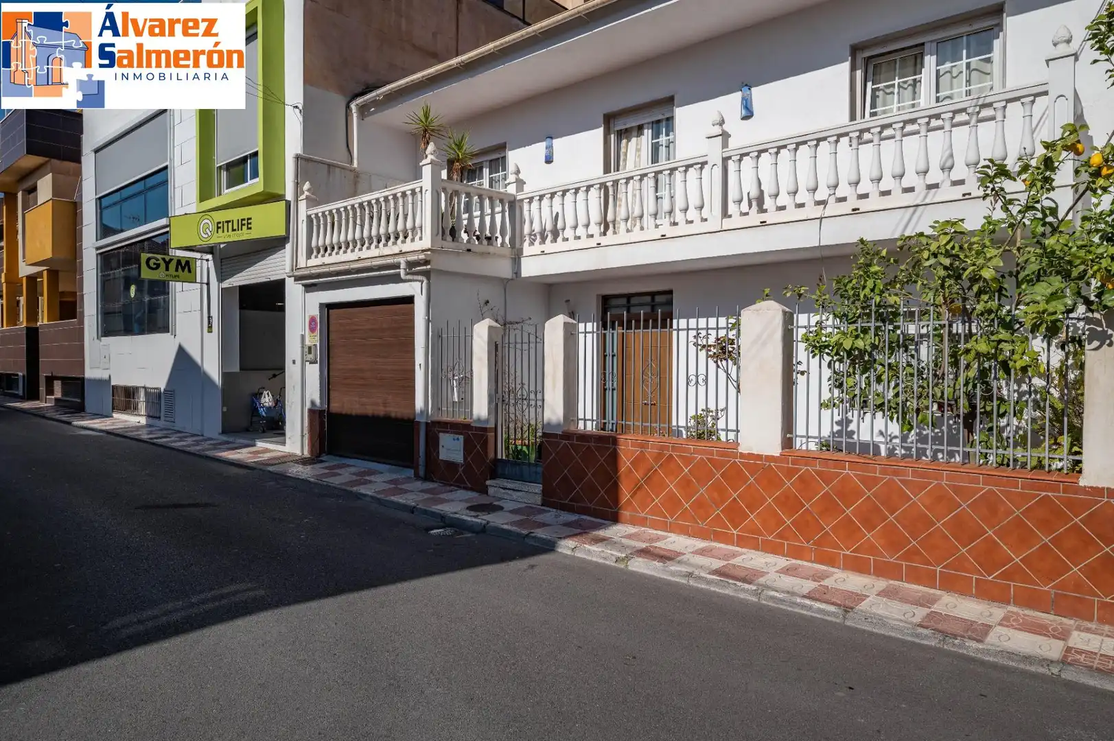 Vista exterior de Casa o chalet en venta en Armilla con Aire acondicionado, Terraza y Trastero
