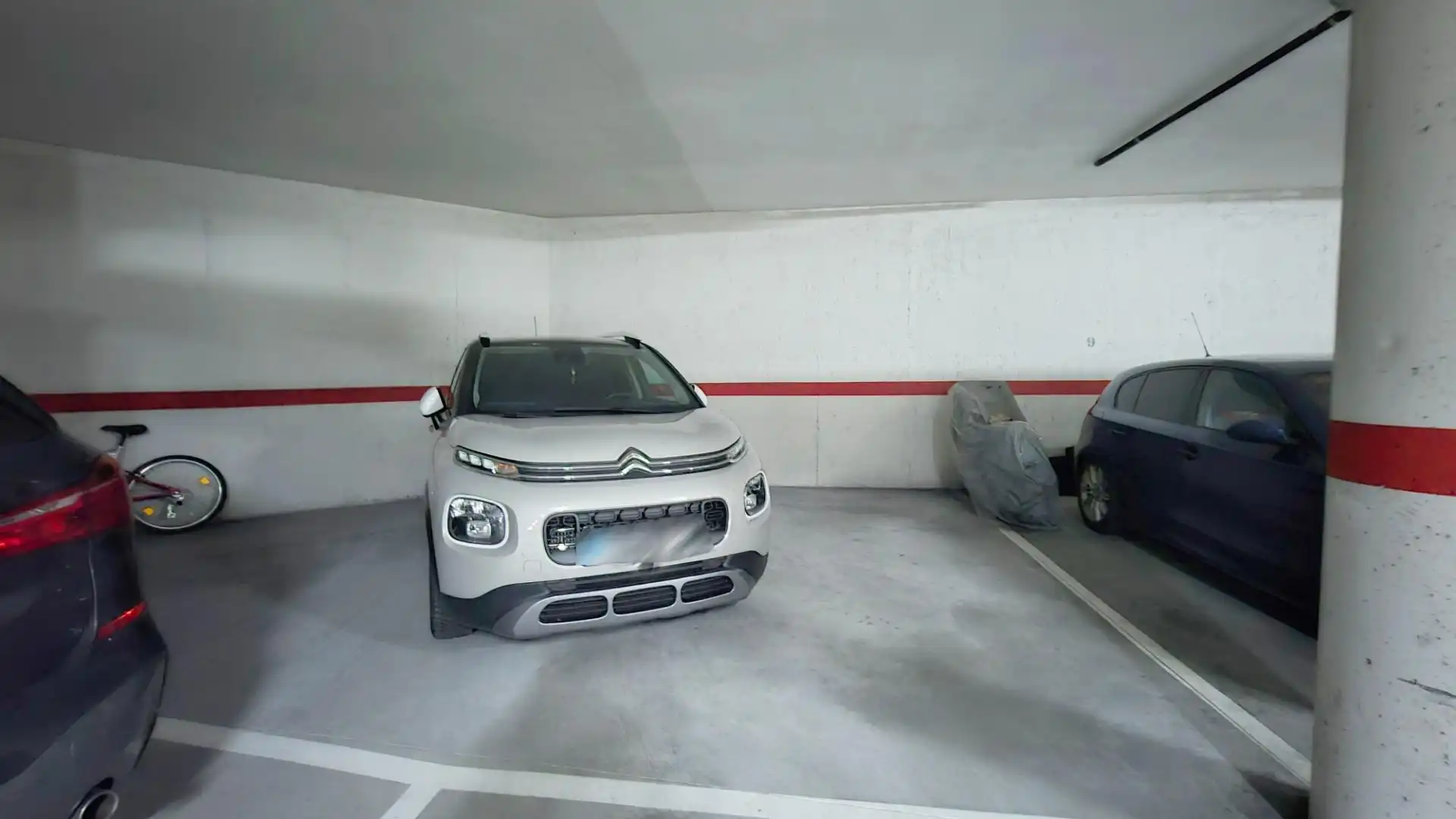 Parking de Planta baja de alquiler en Castellanos de Moriscos con Calefacción, Amueblado y Piscina comunitaria