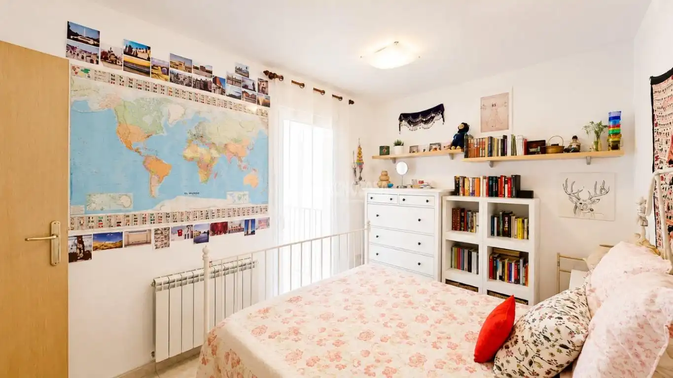 Schlafzimmer von Wohnung zum Verkauf in Vic mit Klimaanlage, Heizung und Terrasse