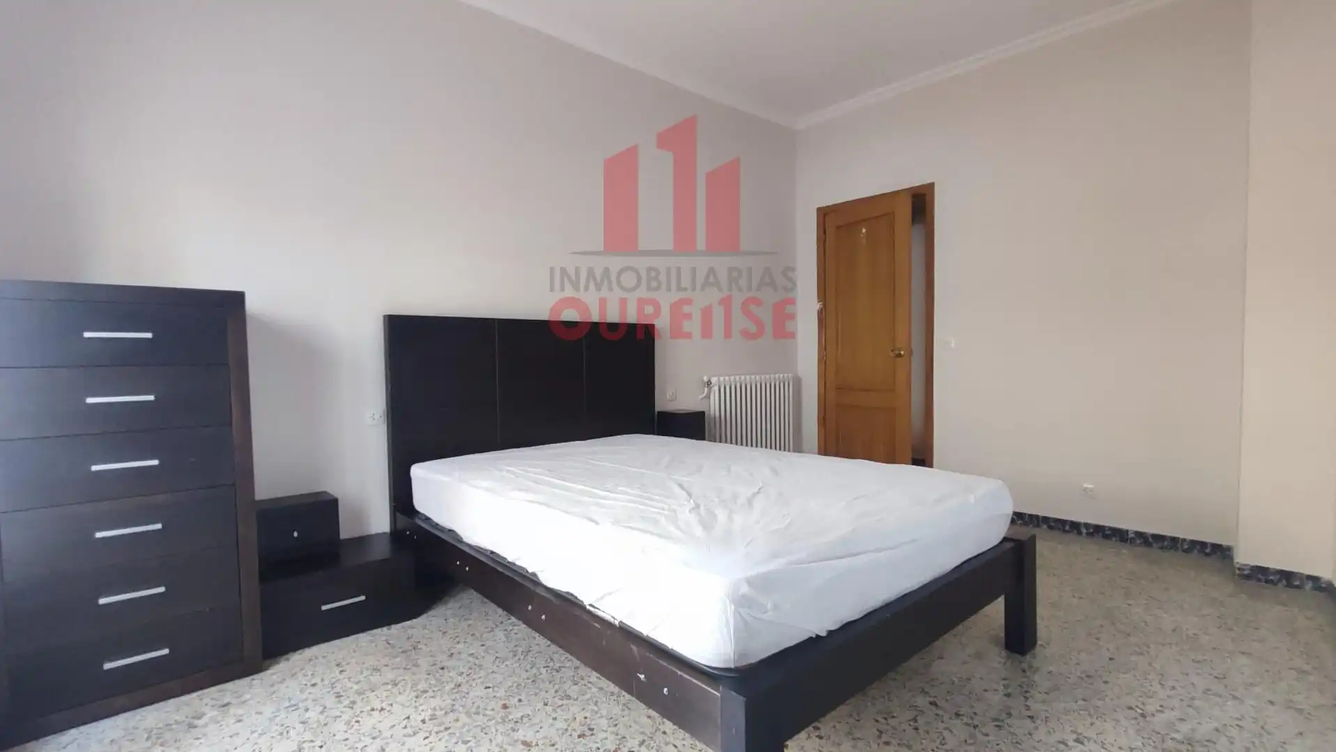 Schlafzimmer von Wohnung zur Miete in Ourense Capital  mit Heizung, Möbliert und Balkon