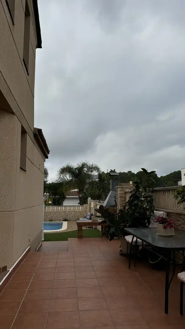 Vista exterior de Casa o xalet en venda en Creixell amb Aire condicionat, Calefacció i Jardí privat