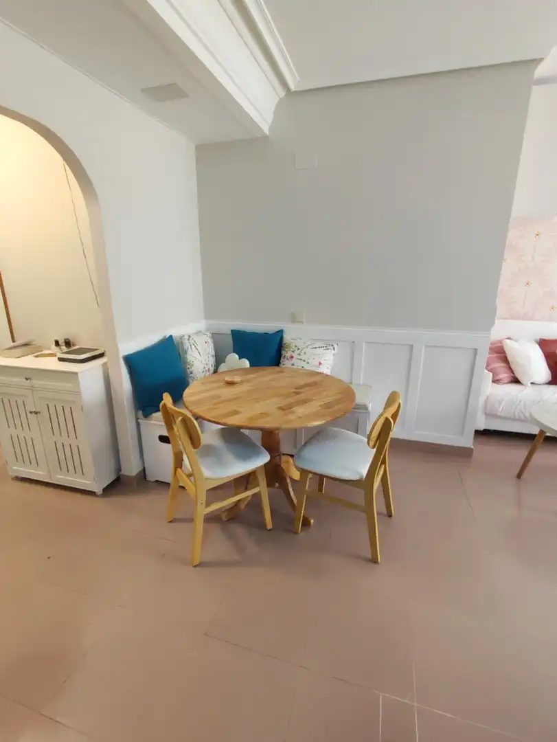 Comedor de Piso de alquiler en Santander con Calefacción y Amueblado