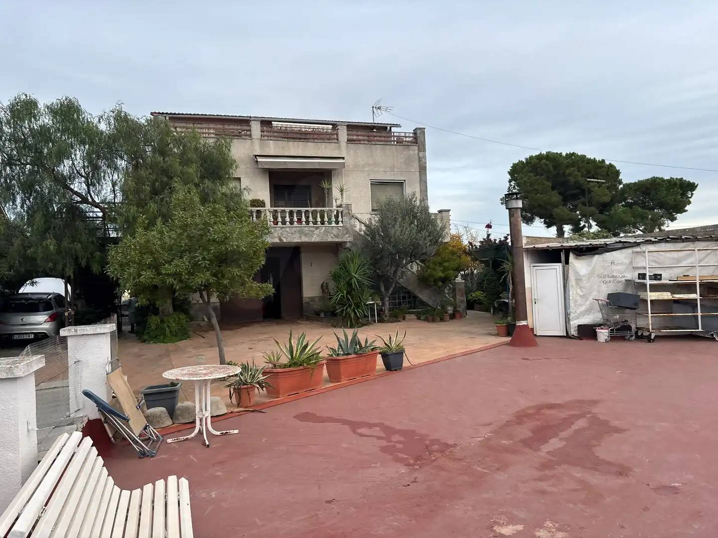 Außenansicht von Haus oder Chalet zum Verkauf in Terrassa mit Klimaanlage, Heizung und Terrasse