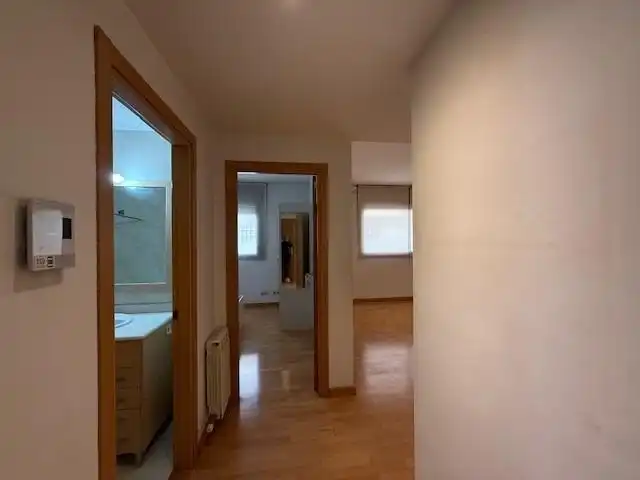 Flat for rent in Sabadell  with Heating and Parquet flooring