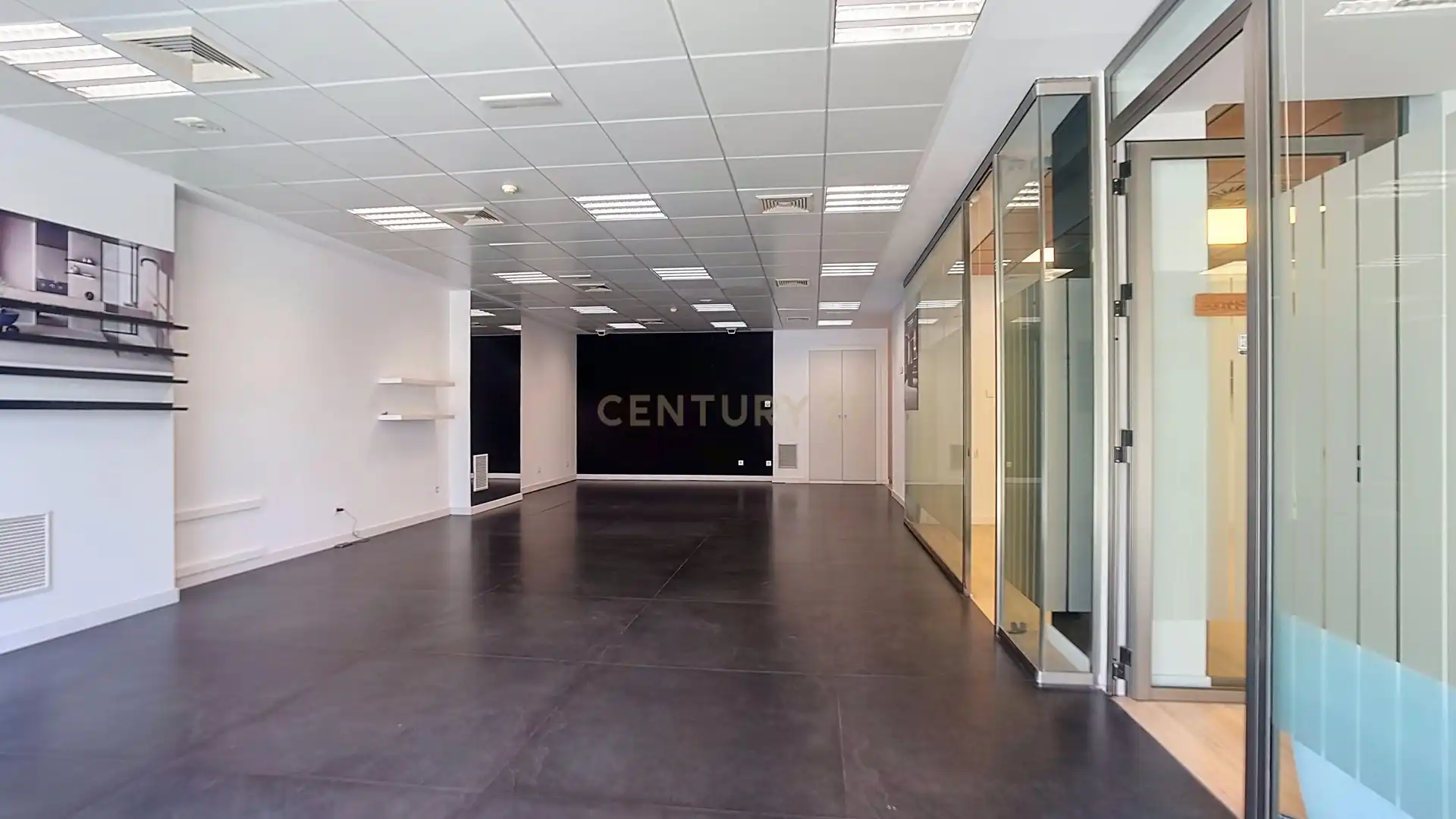 Commercial properties for sale in Avenida de Mijas, Las Lagunas, Spain, 31, Las Cañadas