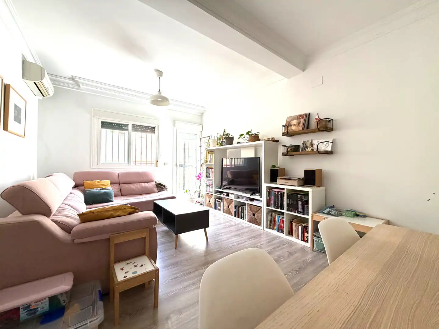 Sala de estar de Casa o chalet en venta en Plasencia con Aire acondicionado, Calefacción y Terraza