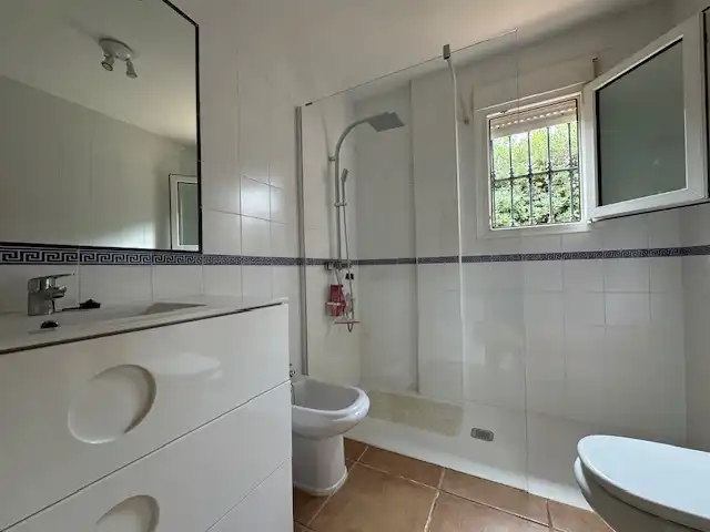 Bathroom of Houses for sale in Conil de la Frontera  with Air Conditioner, Private garden and Terrace