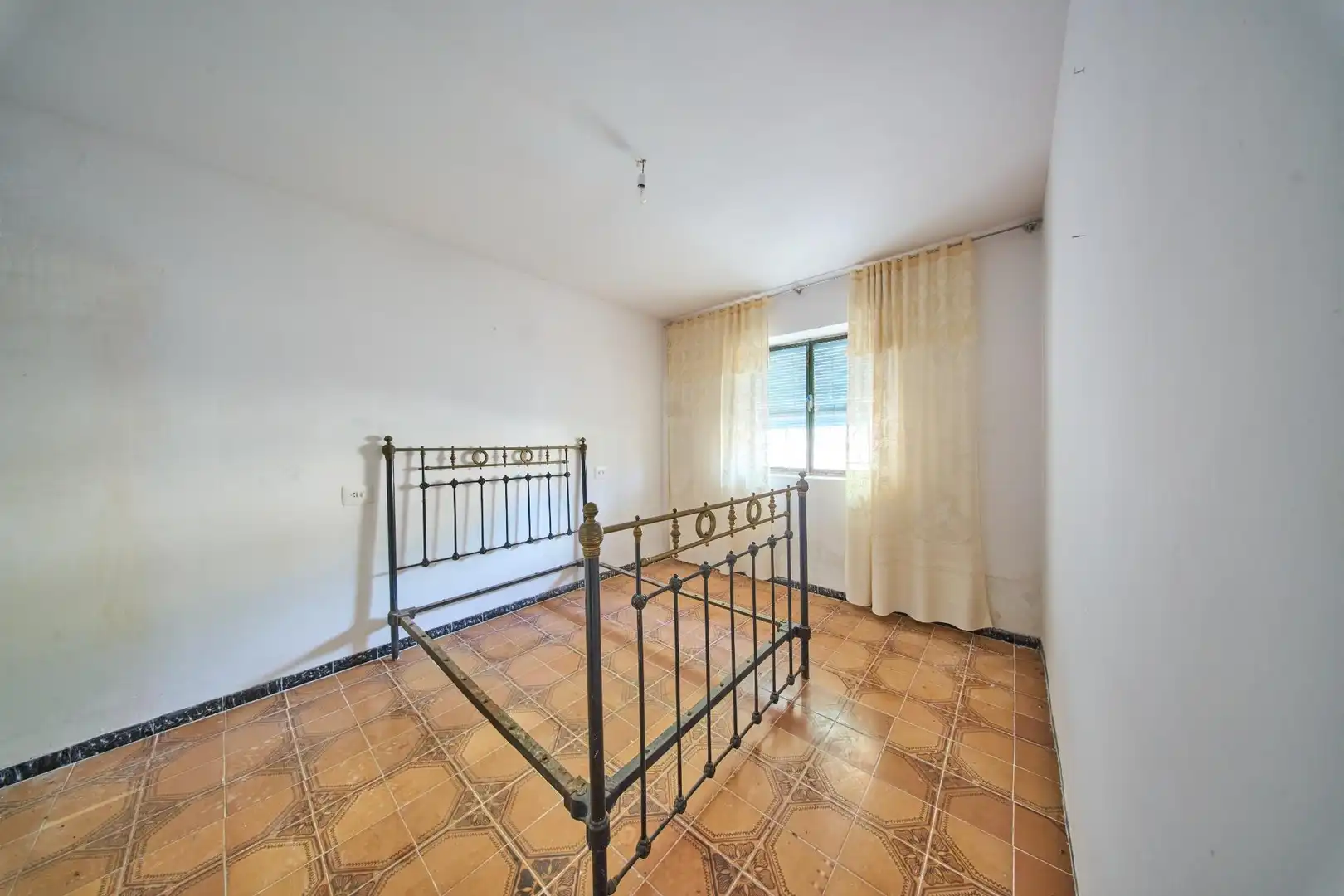 Habitación de Casa o chalet en venta en Cúllar con Calefacción, Jardín privado y Terraza