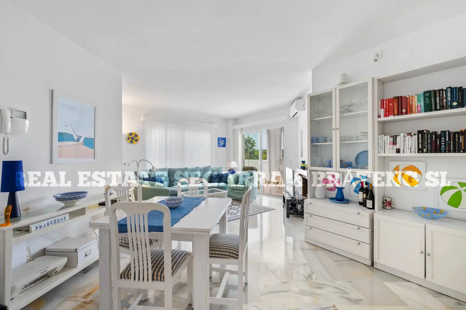 Exterior view of Apartments for sale in Marbella  with Air Conditioner, Terrace and Furnished