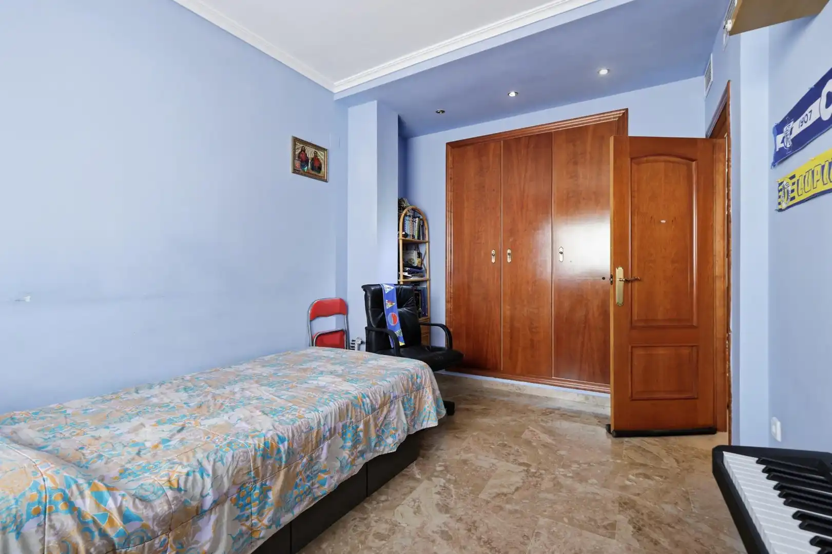 Bedroom of Detached homes for sale in Godella  with Air Conditioner, Terrace and Furnished