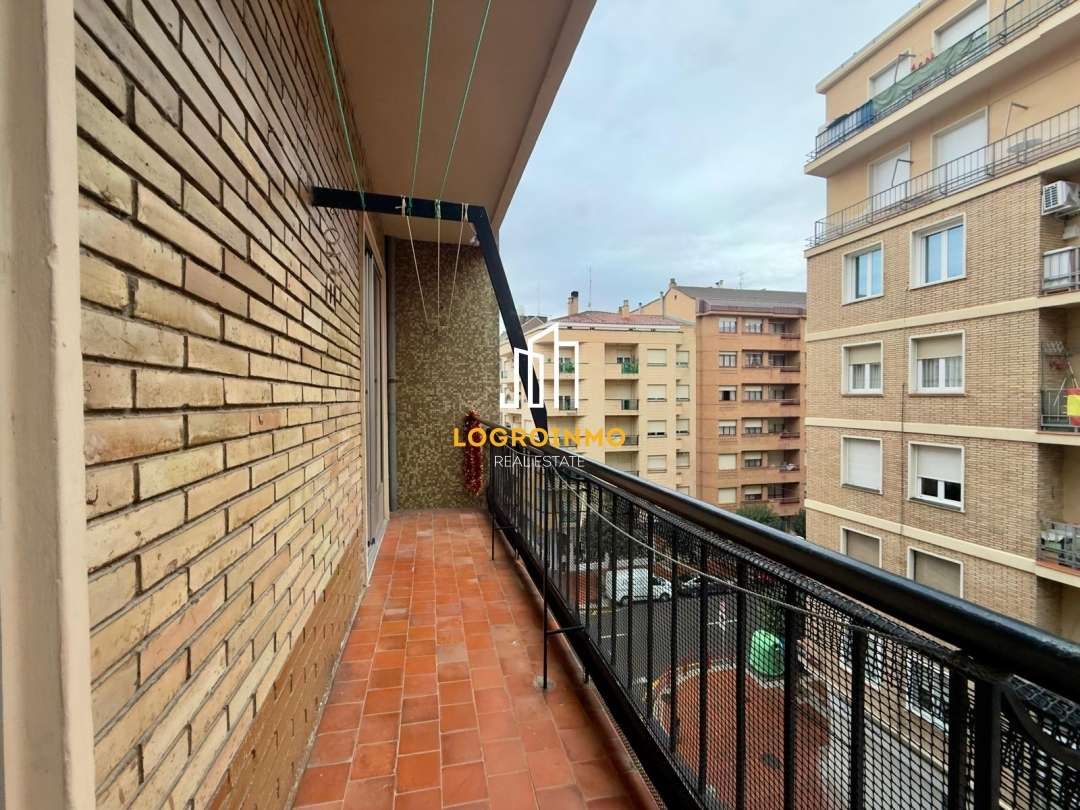 Balcony of Flat for sale in  Logroño  with Heating, Terrace and Furnished