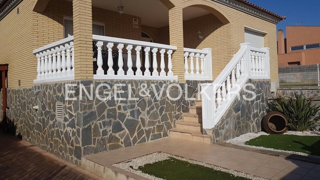 Houses for sale in Sant Cugat Sesgarrigues  with Air Conditioner, Heating and Storage room