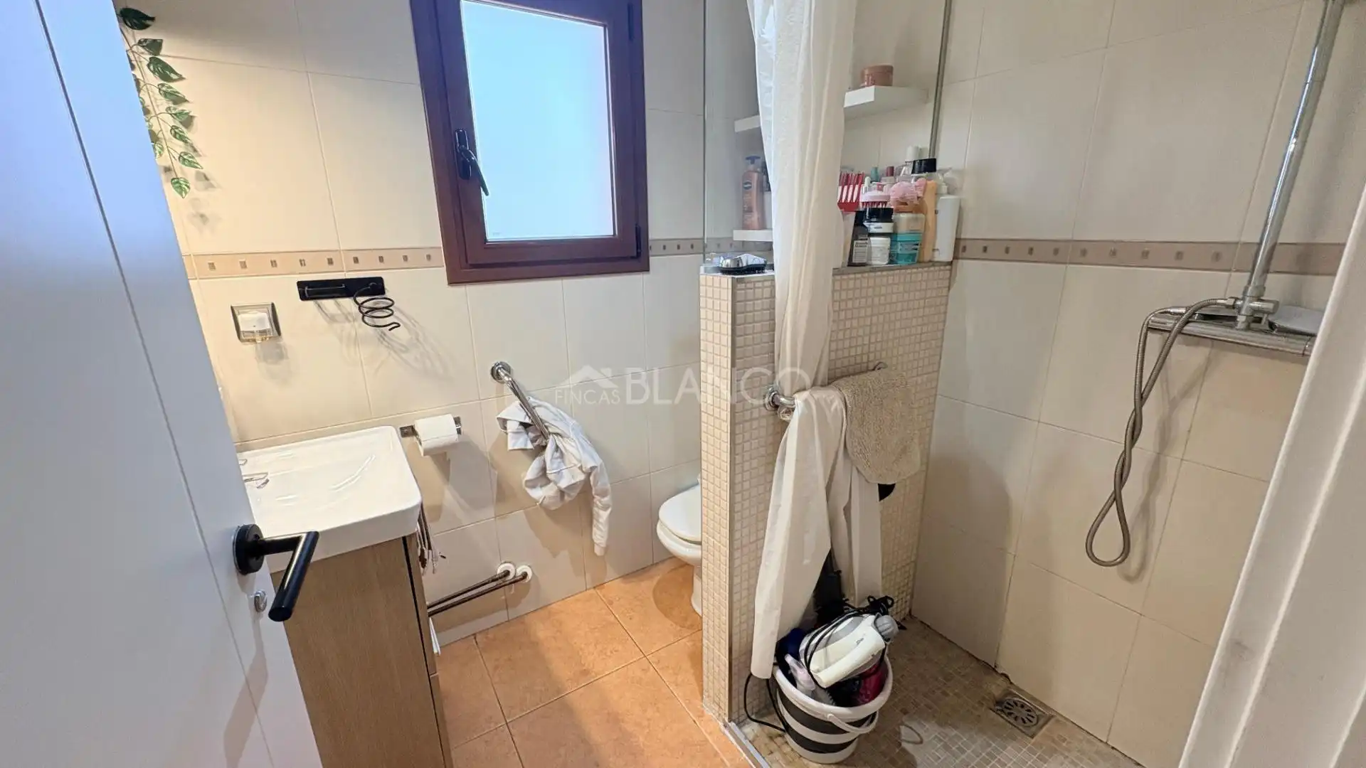 Bathroom of Houses for sale in Piera, Barcelona