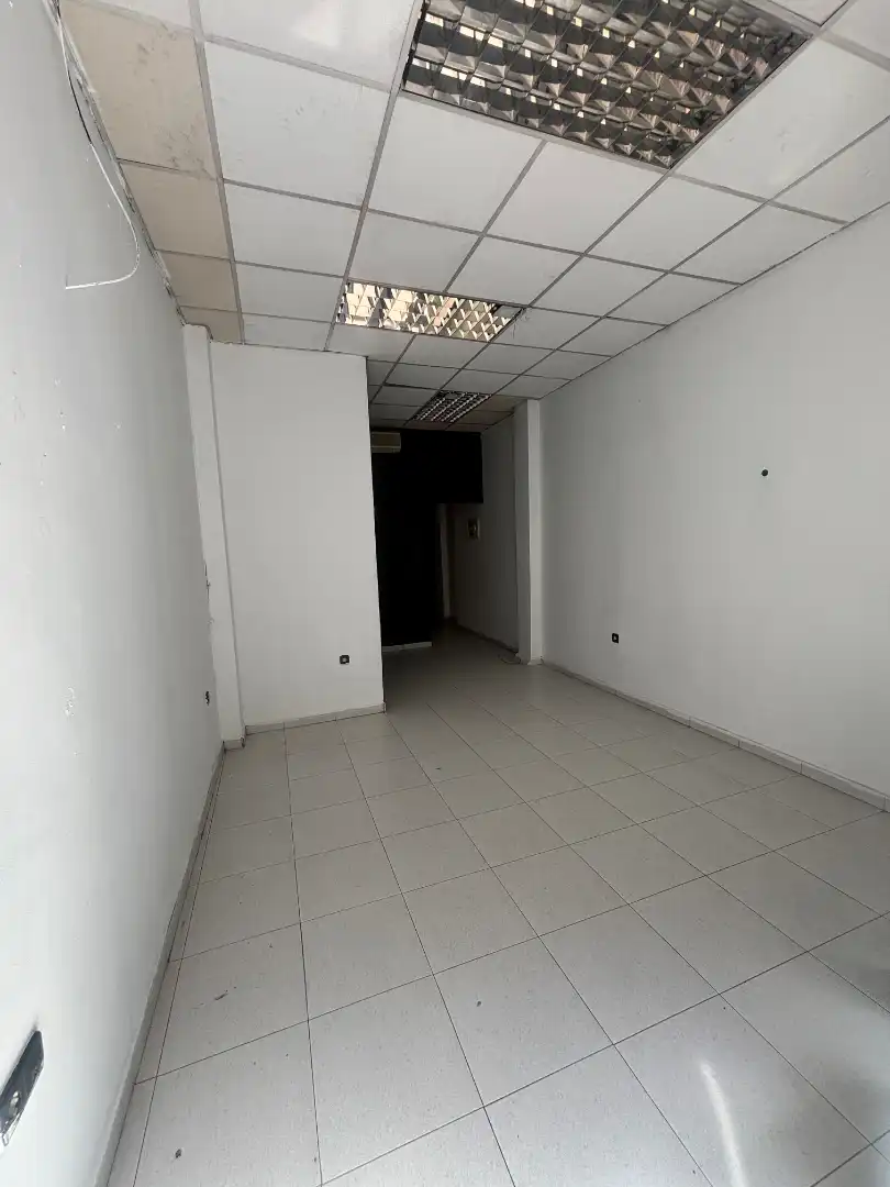 Local comercial en alquiler en Calle del Doctor Isla 8