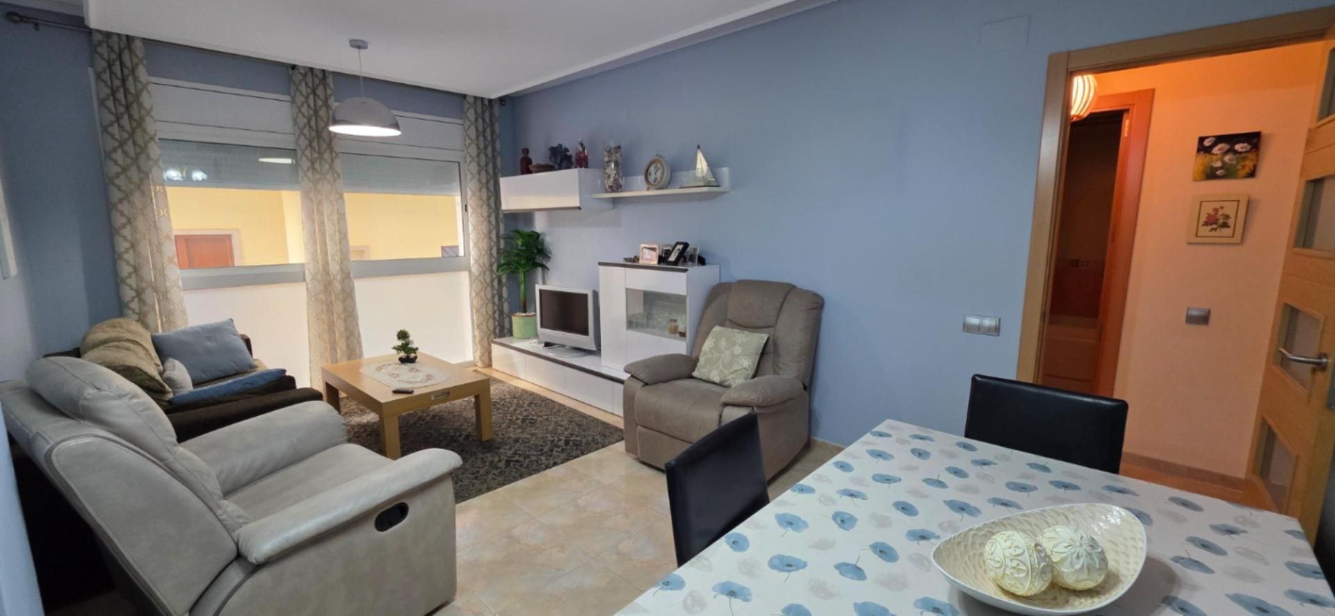 Sala d'estar de Planta baixa en venda en L'Ampolla amb Aire condicionat, Calefacció i Terrassa