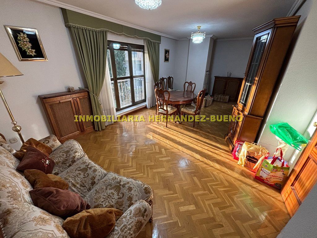 Living room of Flat for sale in Salamanca Capital  with Heating