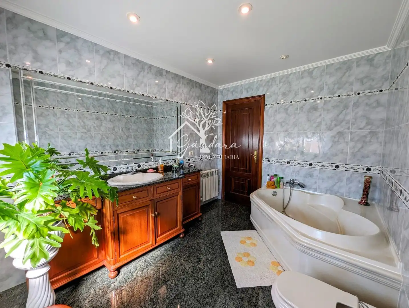Bathroom of Houses for sale in Ferrol  with Heating, Parquet flooring and Terrace