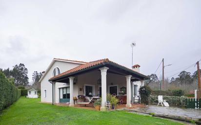 Vista exterior de Casa o xalet en venda en Sada (A Coruña) amb Aire condicionat, Calefacció i Jardí privat