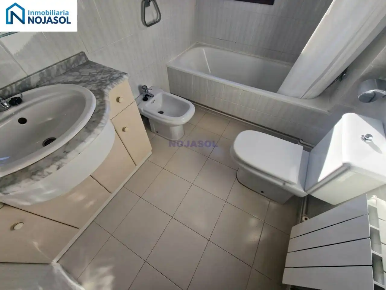 Bathroom of Apartments for rent in Noja  with Heating and Furnished