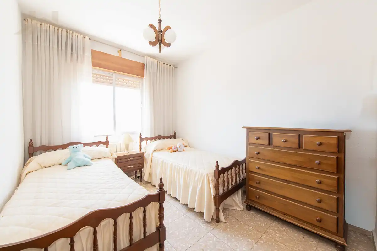 Habitación de Casa adosada en venta en Méntrida con Calefacción y Balcón