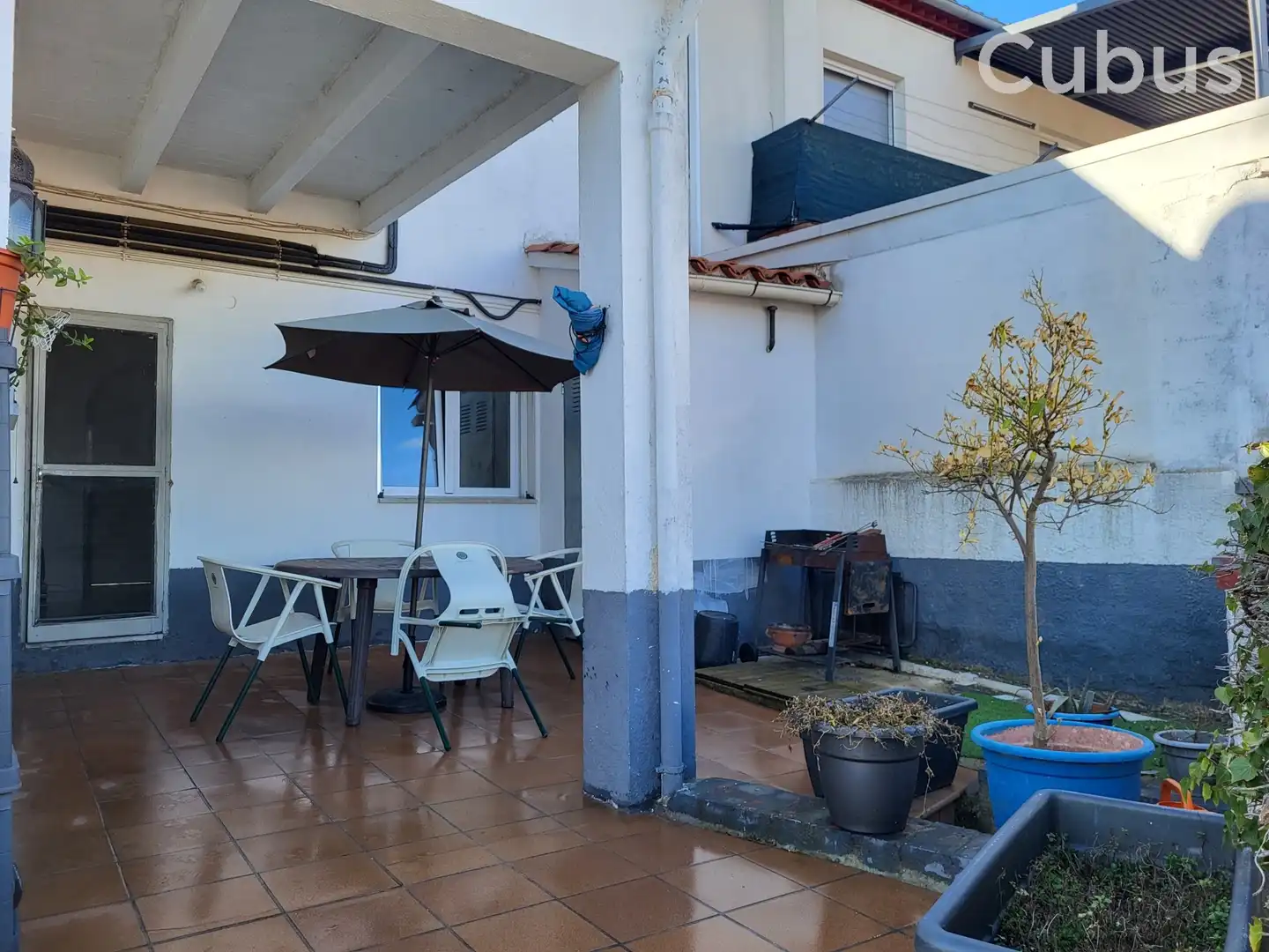 Terrace of Detached homes for sale in Olot  with Heating, Terrace and Storage room