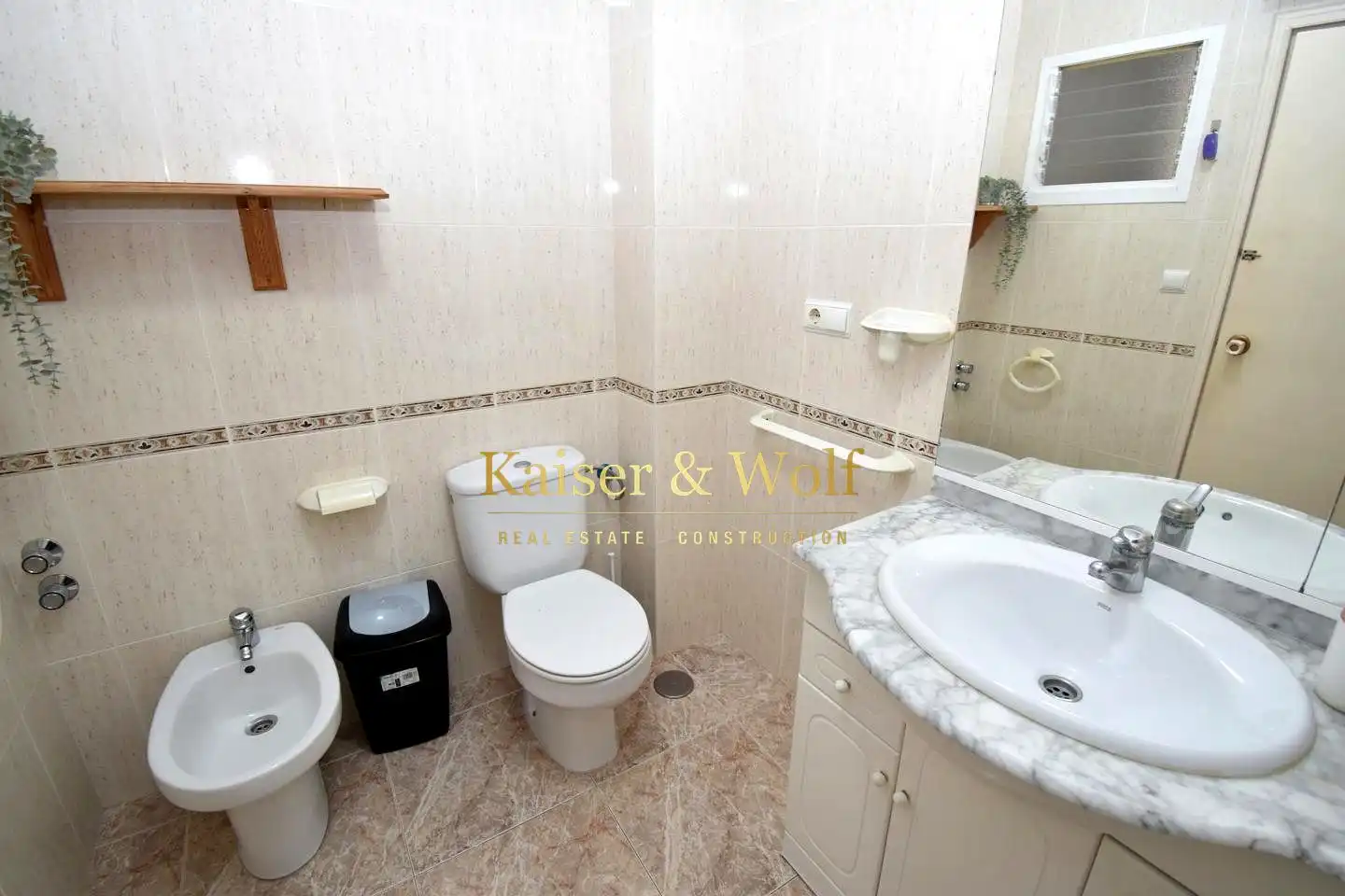 Baño de Piso en venta en Santa Pola con Aire acondicionado y Amueblado