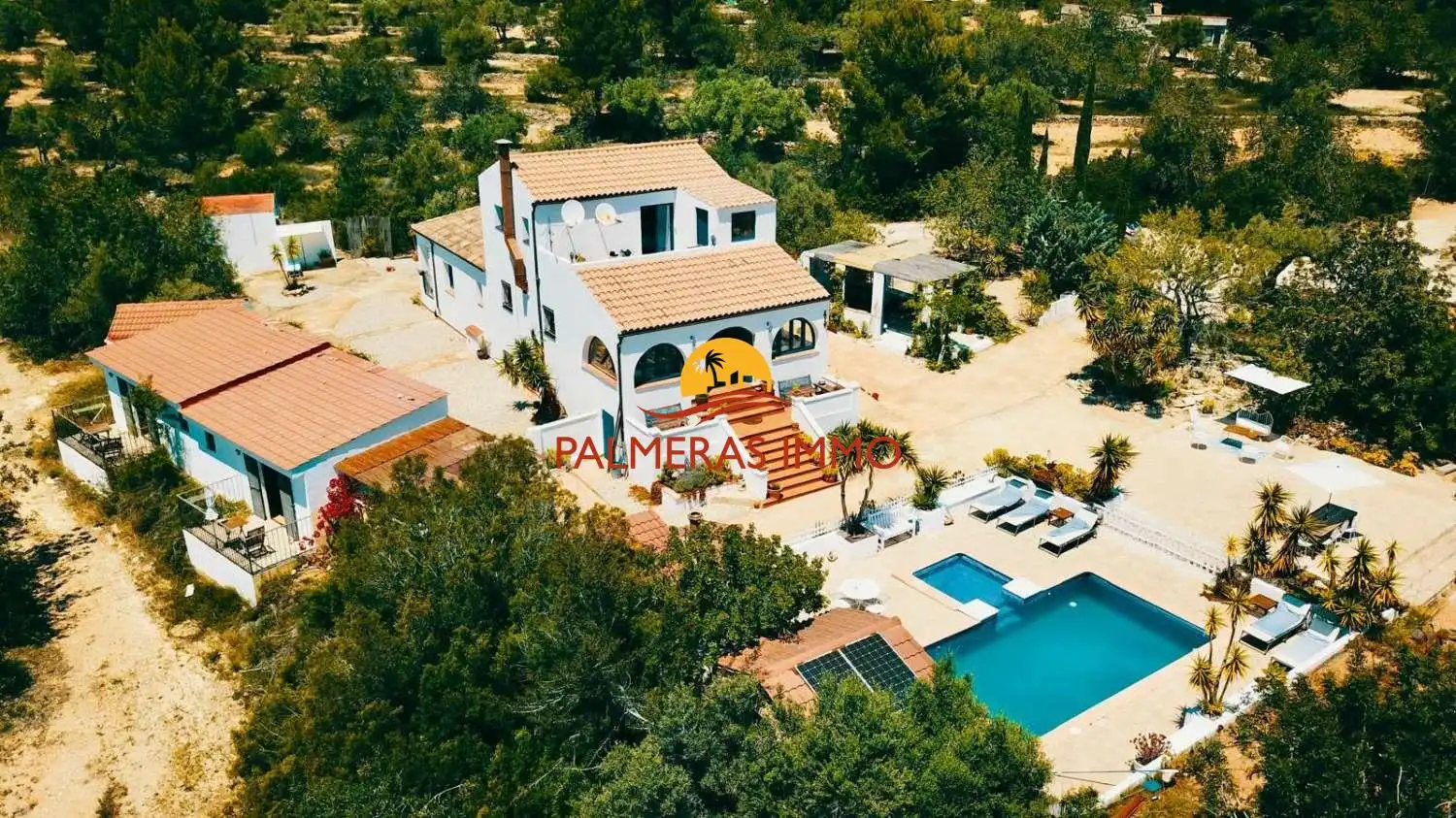 Vista exterior de Finca rústica en venta en L'Ametlla de Mar  con Trastero y Piscina