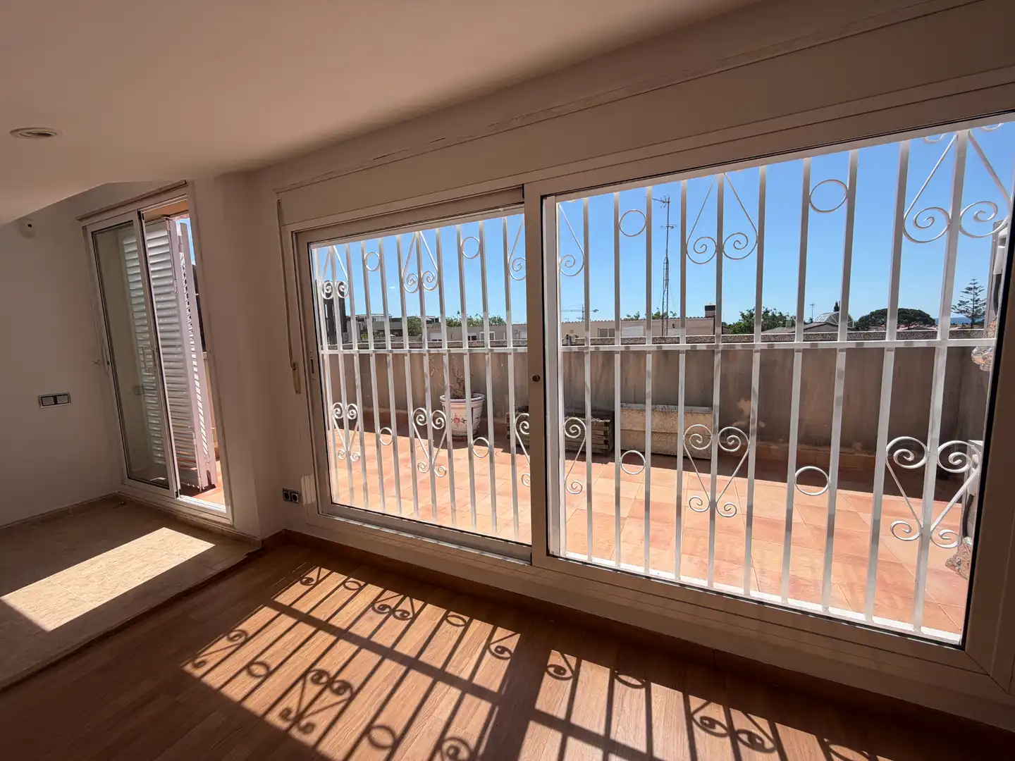 Semi-detached house with terrace for sale in Carrer Castell de Prades 10, imagen 50
