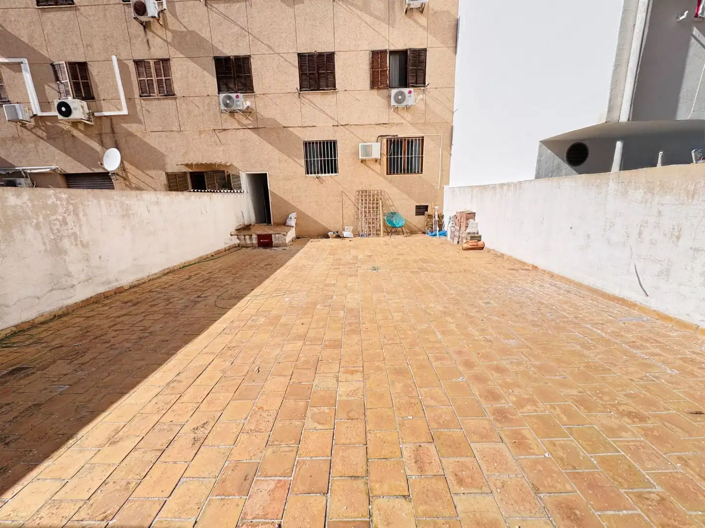 Terrasse von Geschaftsraum zum Verkauf in  Palma de Mallorca mit Klimaanlage, Heizung und Terrasse