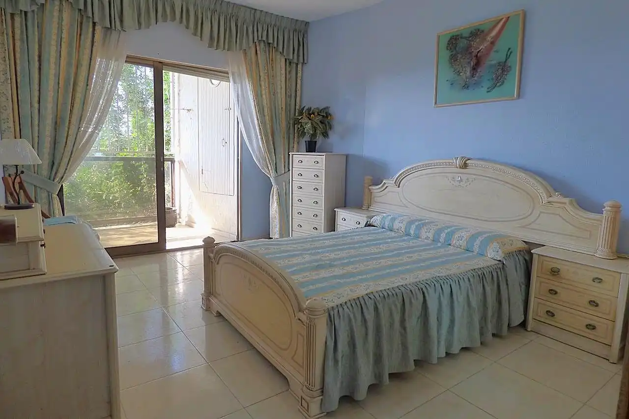Schlafzimmer von Maisonette zum Verkauf in Benidorm mit Klimaanlage, Terrasse und Möbliert