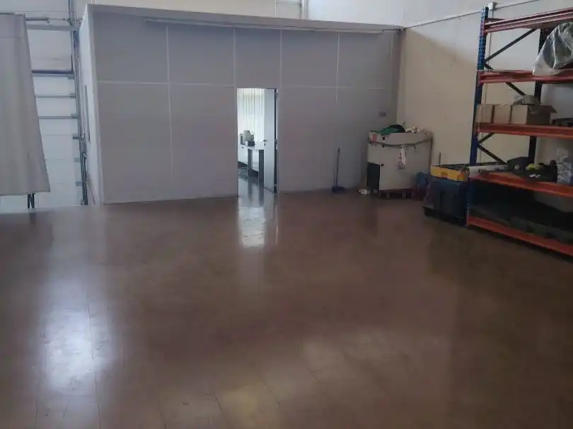 Office for rent in Bergara  with Air Conditioner and Heating