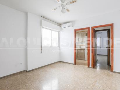 Bedroom of Flat for sale in  Sevilla Capital  with Terrace