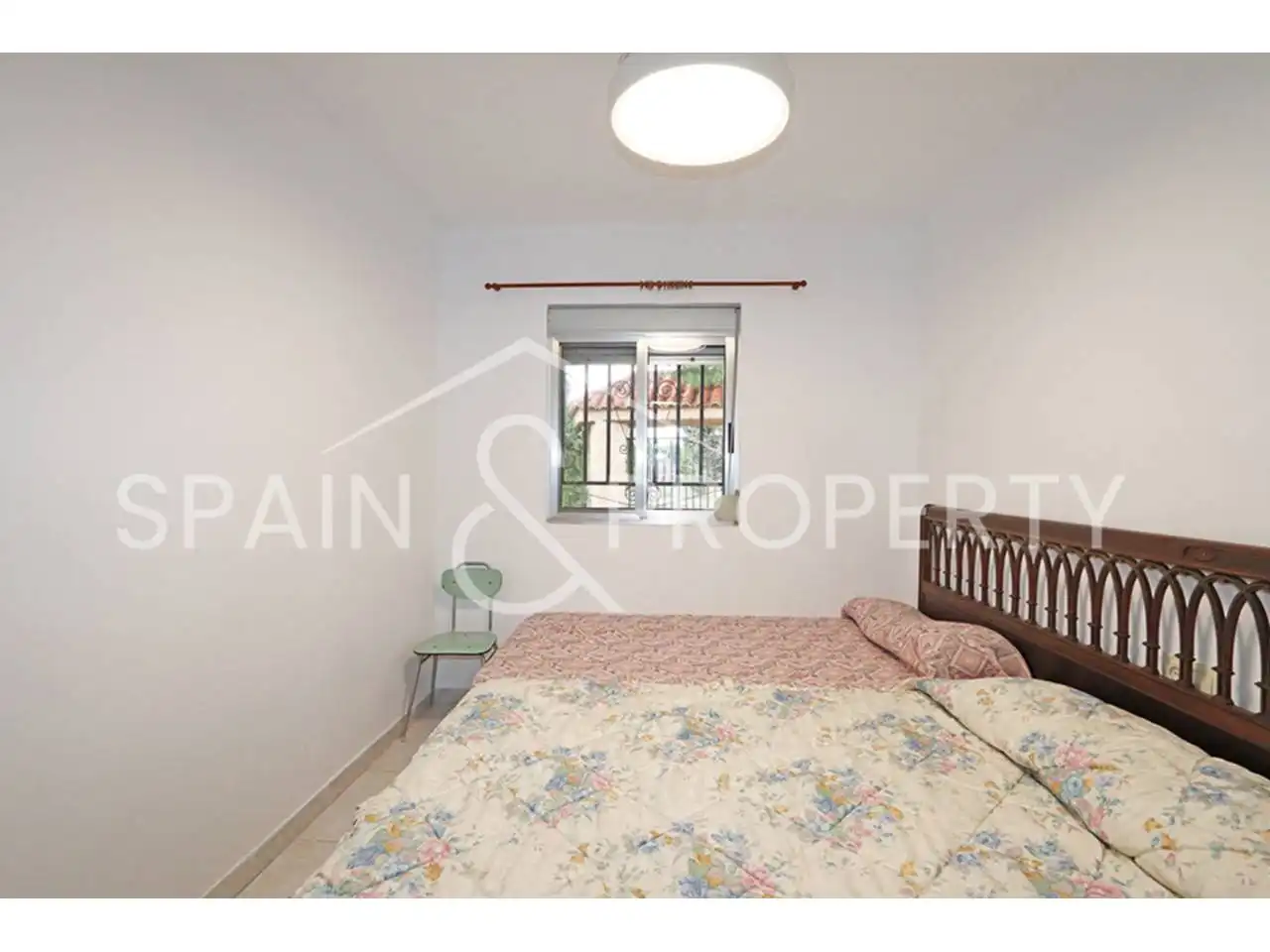 Bedroom of Houses for sale in Torrent  with Air Conditioner, Heating and Private garden