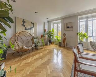 Living room of Flat to rent in  Madrid Capital  with Air Conditioner, Heating and Oven